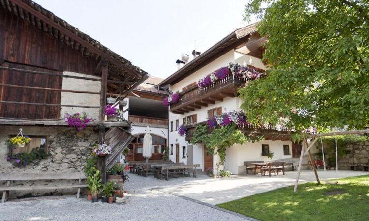 Huberhof Apartment Бресаноне Екстериор снимка