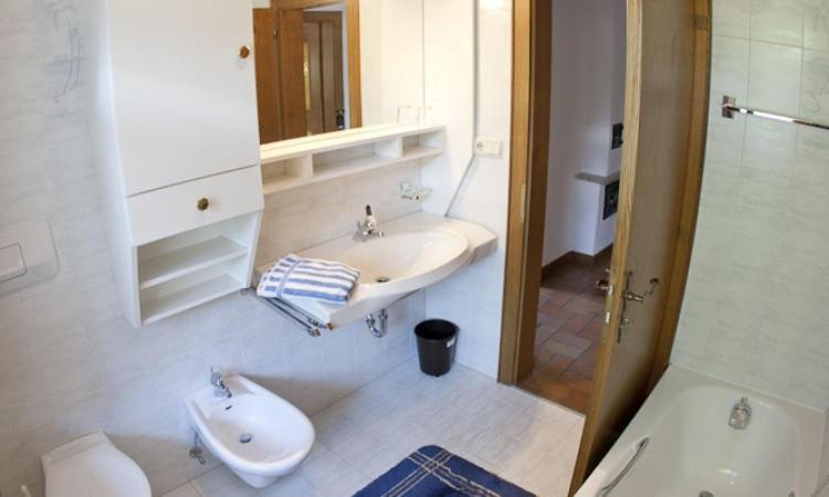 Huberhof Apartment Бресаноне Стая снимка