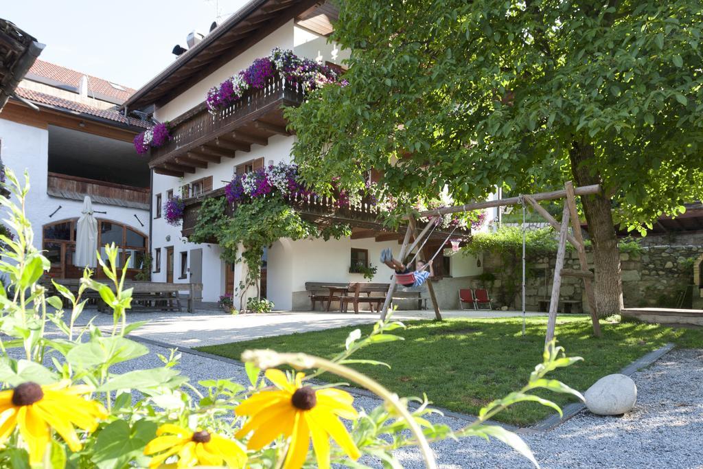 Huberhof Apartment Бресаноне Екстериор снимка